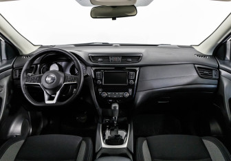 Подержанный автомобиль Nissan Qashqai 2021 года (11 фото)