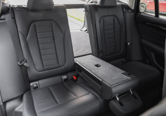 Подержанный автомобиль BMW X3 2021 года (35 фото)