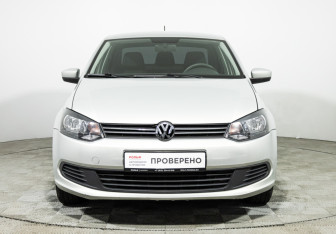 Подержанный автомобиль Volkswagen Polo Sedan 2014 года (2 фото)