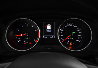 Подержанный автомобиль Volkswagen Tiguan 2017 года (19 фото)