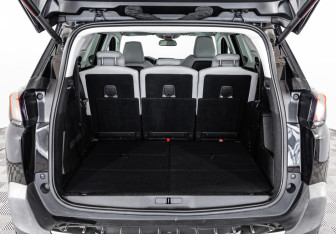 Подержанный автомобиль Peugeot 5008 Suv 2020 года (27 фото)