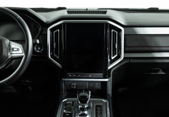 Подержанный автомобиль JAC T9 2024 года (14 фото)