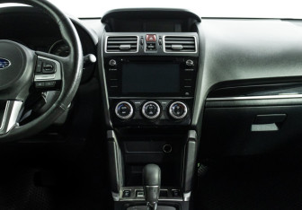 Подержанный автомобиль Subaru Forester Suv 2017 года (14 фото)