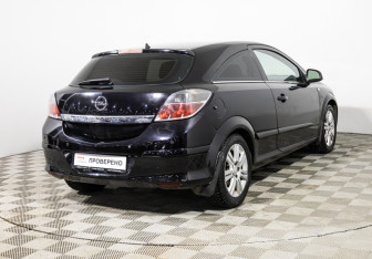 Подержанный автомобиль Opel Astra Hatchback 2010 года (5 фото)