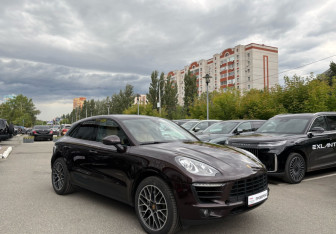 Подержанный автомобиль Porsche Macan 2016 года (3 фото)