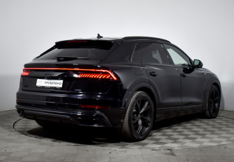 Подержанный автомобиль Audi Q8 2019 года (5 фото)