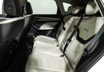 Подержанный автомобиль Haval Jolion 2023 года (10 фото)