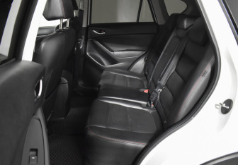 Подержанный автомобиль Mazda CX-5 2012 года (11 фото)
