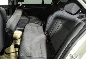 Подержанный автомобиль Volkswagen Jetta Sedan 2009 года (10 фото)