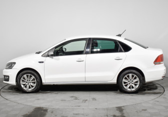 Подержанный автомобиль Volkswagen Polo Sedan 2019 года (8 фото)