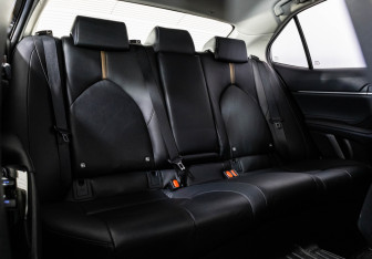 Подержанный автомобиль Toyota Camry Sedan 2019 года (23 фото)