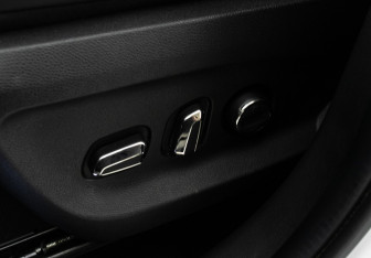 Подержанный автомобиль Exeed TXL 2022 года (16 фото)