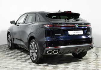 Подержанный автомобиль Changan UNI-K 2022 года (7 фото)