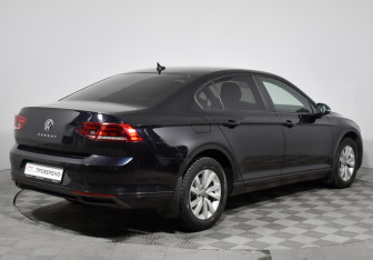 Подержанный автомобиль Volkswagen Passat Sedan 2020 года (5 фото)