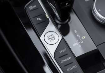 Подержанный автомобиль BMW X3 2021 года (27 фото)