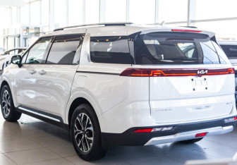 Новый Kia Carnival 2023 (6 фото)