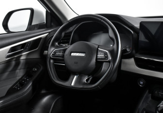 Подержанный автомобиль Haval F7 2024 года (15 фото)