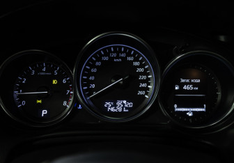 Подержанный автомобиль Mazda CX-5 2012 года (12 фото)