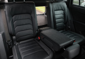 Подержанный автомобиль Volkswagen Tiguan 2021 года (29 фото)