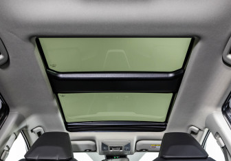 Подержанный автомобиль Toyota RAV4 2023 года (26 фото)