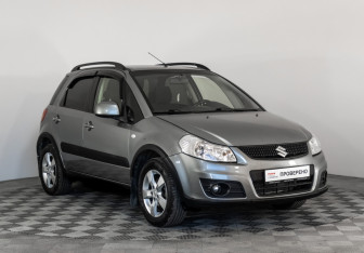Подержанный автомобиль Suzuki SX4 Hatchback 2011 года (3 фото)