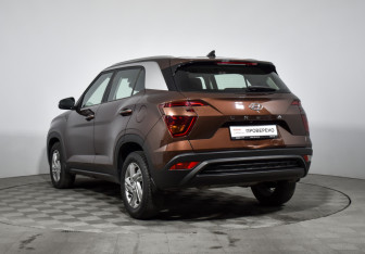 Подержанный автомобиль Hyundai Creta 2021 года (7 фото)