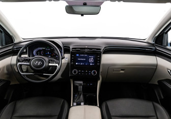 Подержанный автомобиль Hyundai Tucson 2021 года (14 фото)