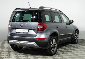 Подержанный автомобиль Skoda Yeti 2015 года (5 фото)