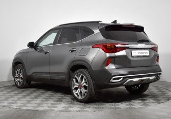 Подержанный автомобиль Kia Seltos 2022 года (7 фото)