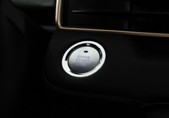 Подержанный автомобиль Exeed LX 2023 года (16 фото)