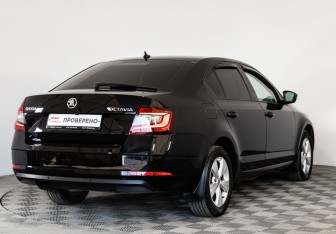 Подержанный автомобиль Skoda Octavia Liftback 2019 года (5 фото)