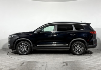Подержанный автомобиль Chery Tiggo 8 Pro Max 2023 года (8 фото)