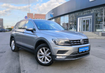 Подержанный автомобиль Volkswagen Tiguan 2017 года (3 фото)