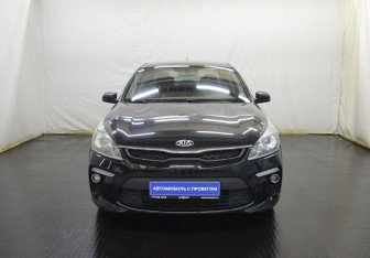 Подержанный автомобиль Kia Rio Sedan 2019 года (2 фото)
