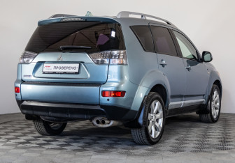 Подержанный автомобиль Mitsubishi Outlander 2007 года (5 фото)