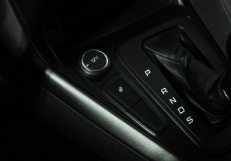 Подержанный автомобиль Ford Focus Sedan 2016 года (17 фото)