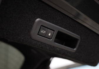 Подержанный автомобиль Lexus RX 2021 года (36 фото)