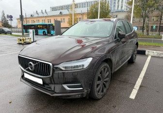 Подержанный автомобиль Volvo XC60 2020 года (2 фото)