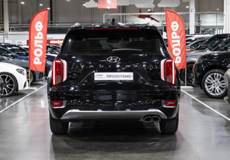 Подержанный автомобиль Hyundai Palisade 2021 года (8 фото)