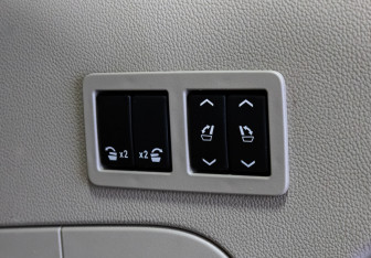 Подержанный автомобиль Cadillac Escalade Suv 2020 года (38 фото)