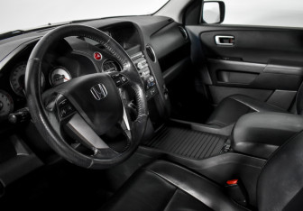 Подержанный автомобиль Honda Pilot 2013 года (9 фото)