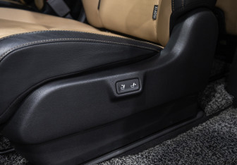 Подержанный автомобиль Kia Carnival 2020 года (33 фото)