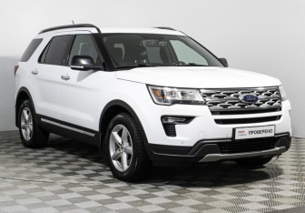 Подержанный автомобиль Ford Explorer 2019 года (3 фото)