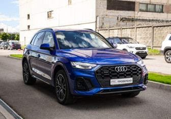 Подержанный автомобиль Audi Q5 2021 года (5 фото)