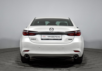 Подержанный автомобиль Mazda 6 Sedan 2020 года (6 фото)