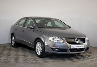 Подержанный автомобиль Volkswagen Passat Sedan 2006 года (3 фото)
