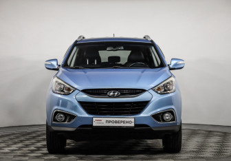 Подержанный автомобиль Hyundai Tucson 2014 года (2 фото)