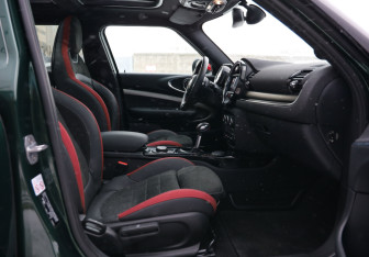 Подержанный автомобиль MINI Clubman Wagon 2018 года (28 фото)