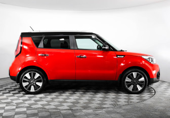 Подержанный автомобиль Kia Soul 2017 года (5 фото)