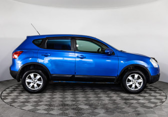 Подержанный автомобиль Nissan Qashqai 2007 года (4 фото)